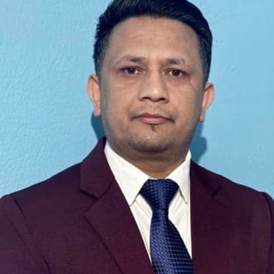 Dr. Robin Chettri