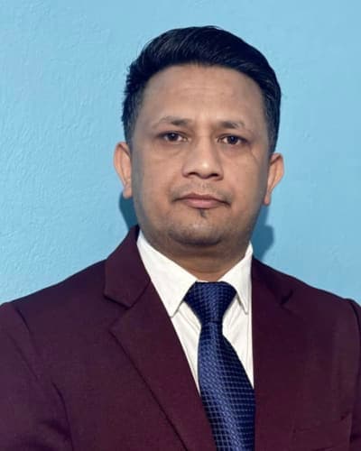 Dr. Robin Chettri